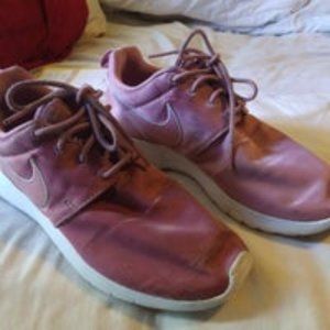 Nike Roshe JV Trainer's 4Y Pink Rose Satin Shoes